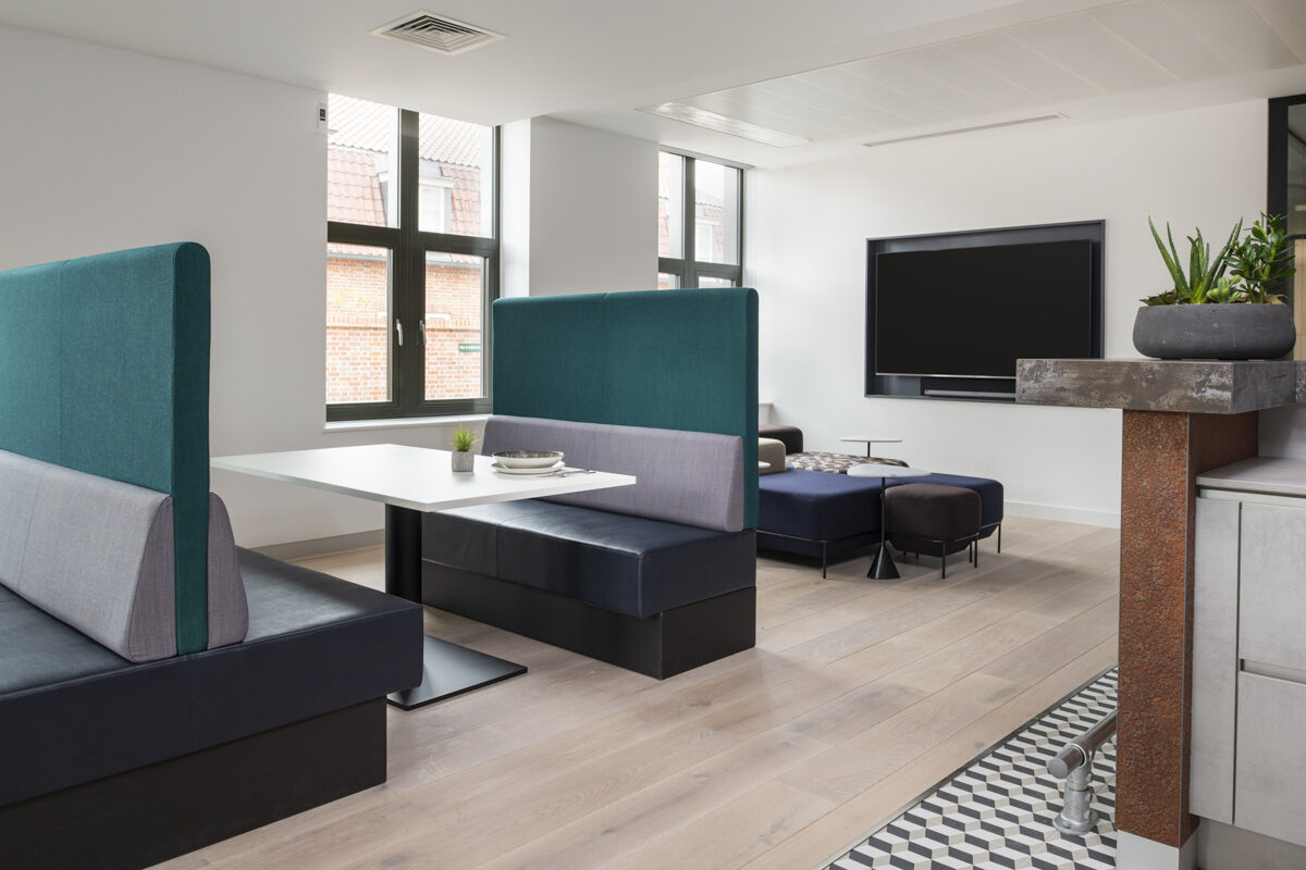 Inland Homes Hunts Office Sikora Photography Small 31